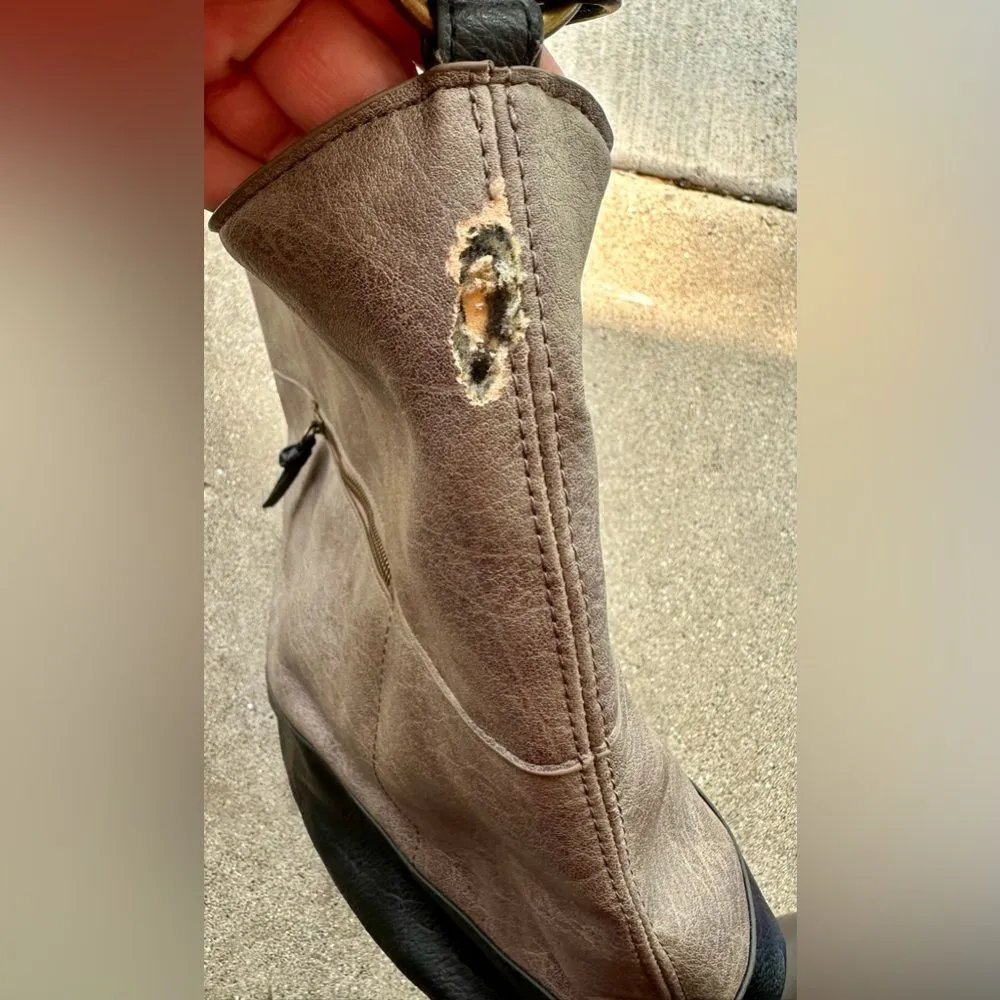 Woman’s Handbag Purse Hobo Tan Brown Black - Image 2