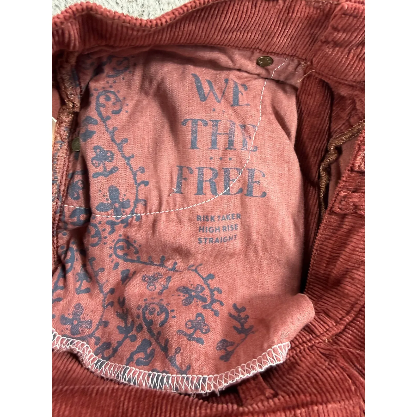 NWOT We The Free Red Corduroy Risk Taker High Rise Straight Pants 26 Winter Boho - Image 4