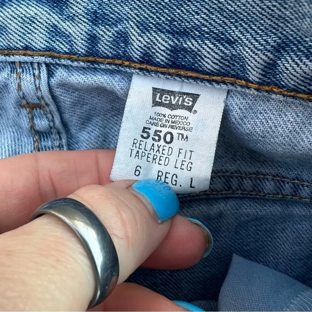 Vintage Levi’s 550 relax fit tapered leg jeans Size 6 Reg Long Ladies - Image 6