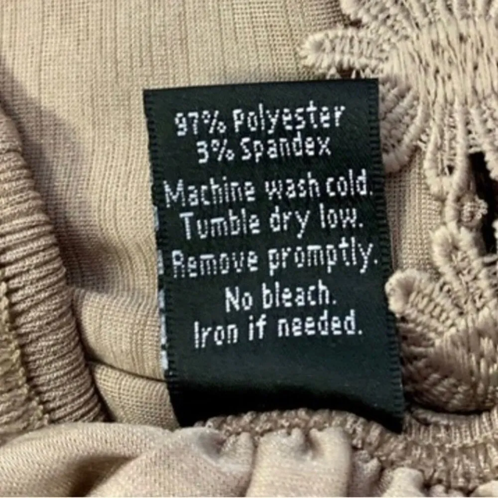 On or off shoulder mocha tunic top with lace size small - Image 5