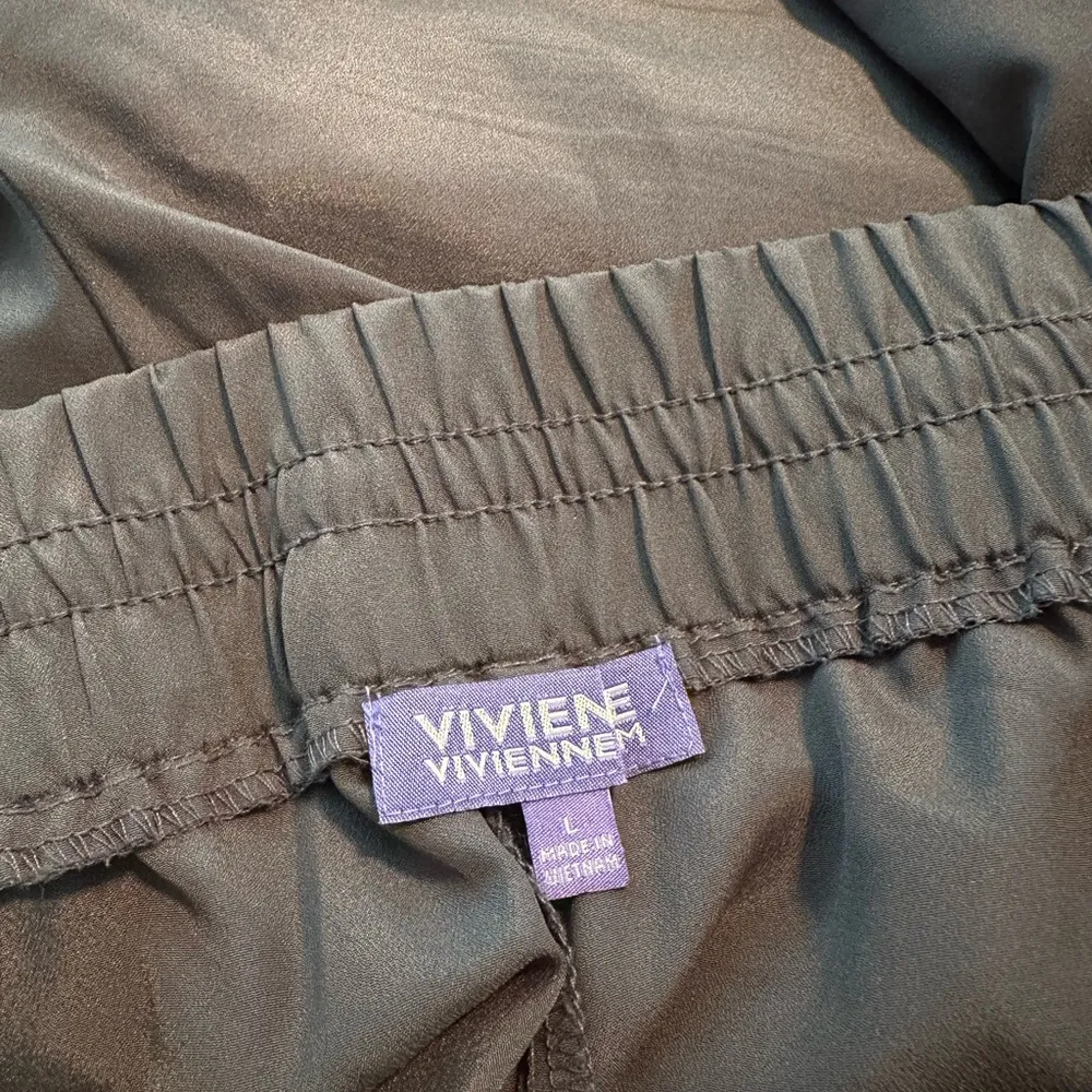 Vivienne Tam Joggers Pants High Waist Relaxed Casual Gray
Size Large - Image 2