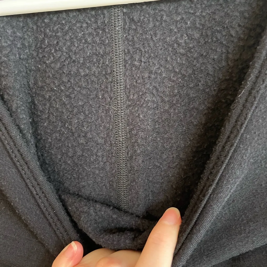 Beyond Yoga black Crewneck - Image 8