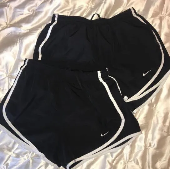 Nike Black Tempo Shorts - Image 2