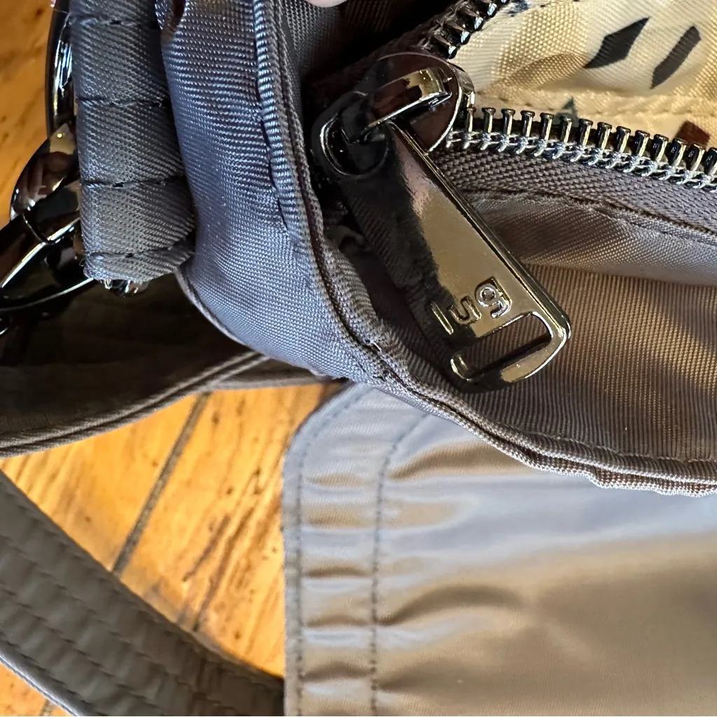 NWT Lug Allegro Gunmetal Grey Convertible Crossbody Bag Water Repellent Gray - Image 14