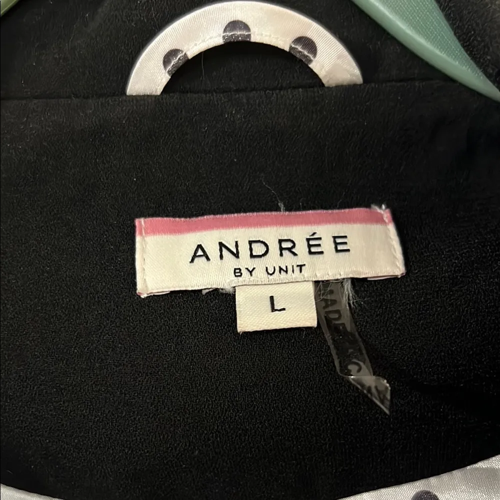 ANDREE BY UNIT Black and White Tailored Blazer with Polka Dot Lining - Image 2