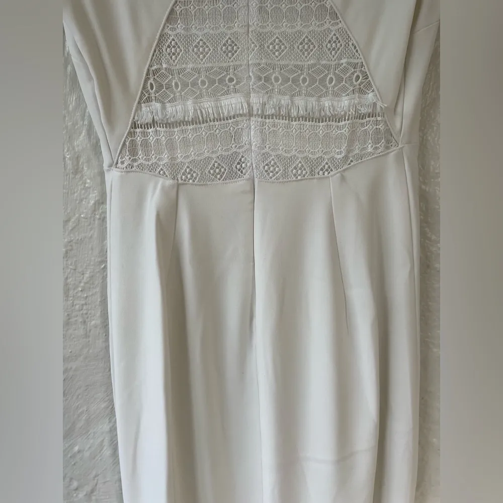 Badgley Mischka white, A-line, v neck wedding dress, cap sleeve, crochet back; 6 - Image 10