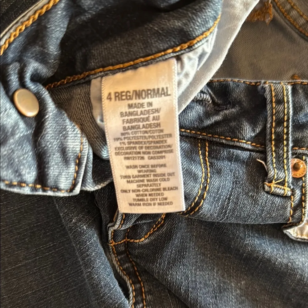 Aeropostale  Blue Jeans Classic Style - Image 3