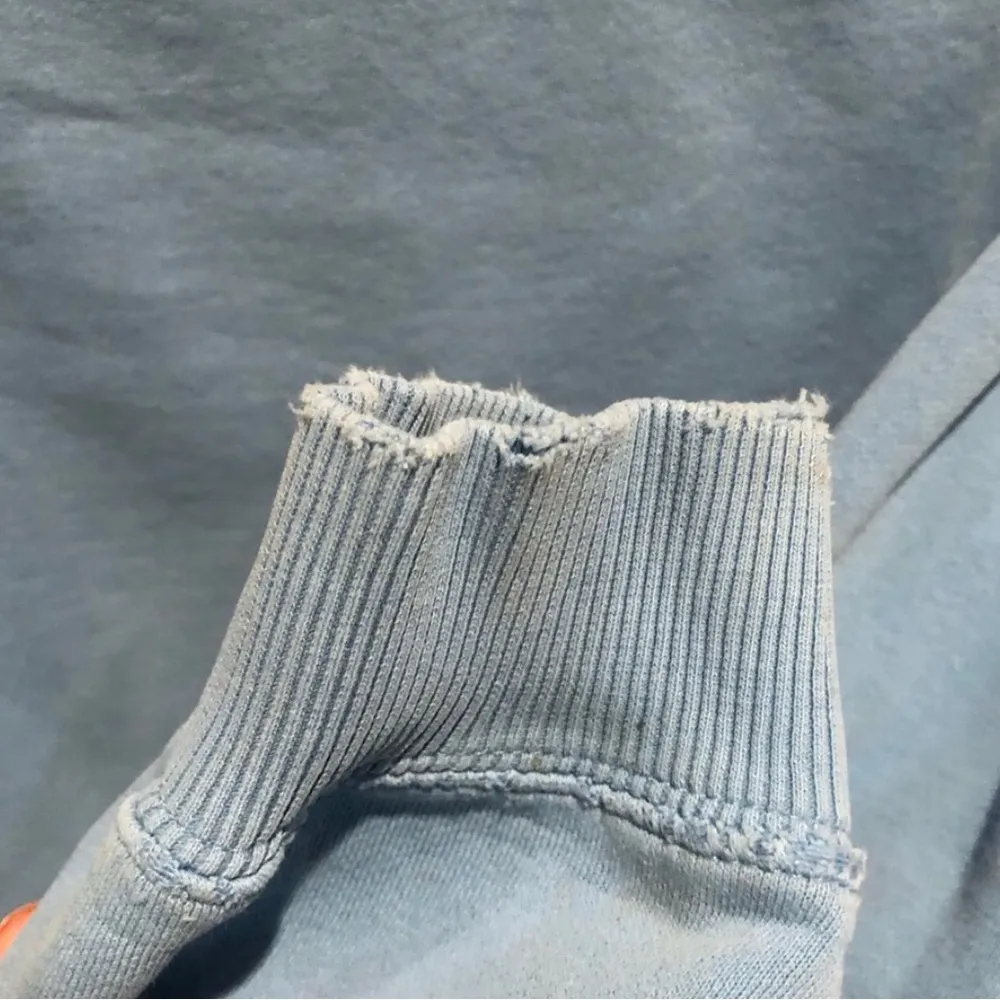 Vintage Carolina Blue North Carolina Tar Heels crewneck - size medium/large - Image 7