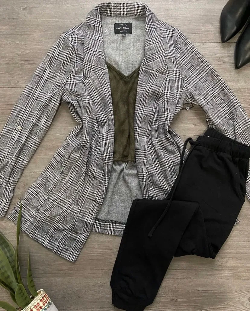 Haute Monde Gray Plaid Blazer - Image 4