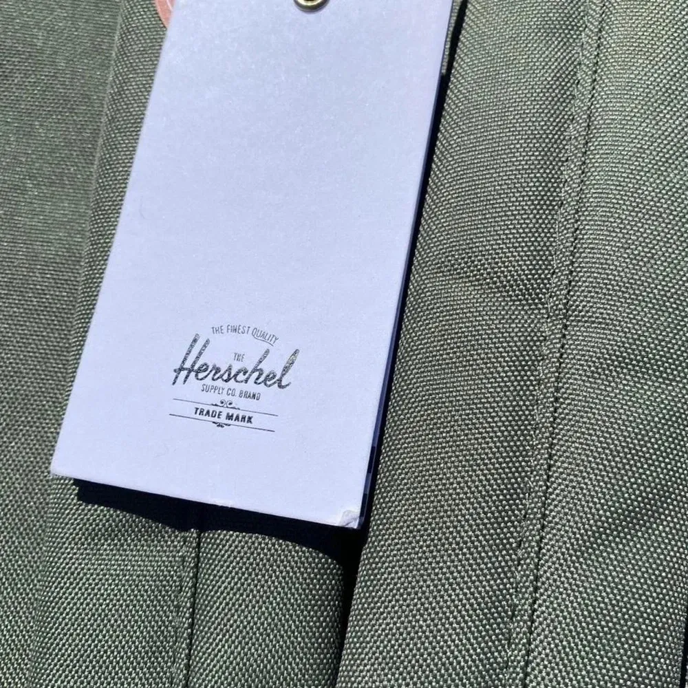 Hershel Settlement green stripped Backpack 
in Deep Lichen Offset Stripe - Image 4