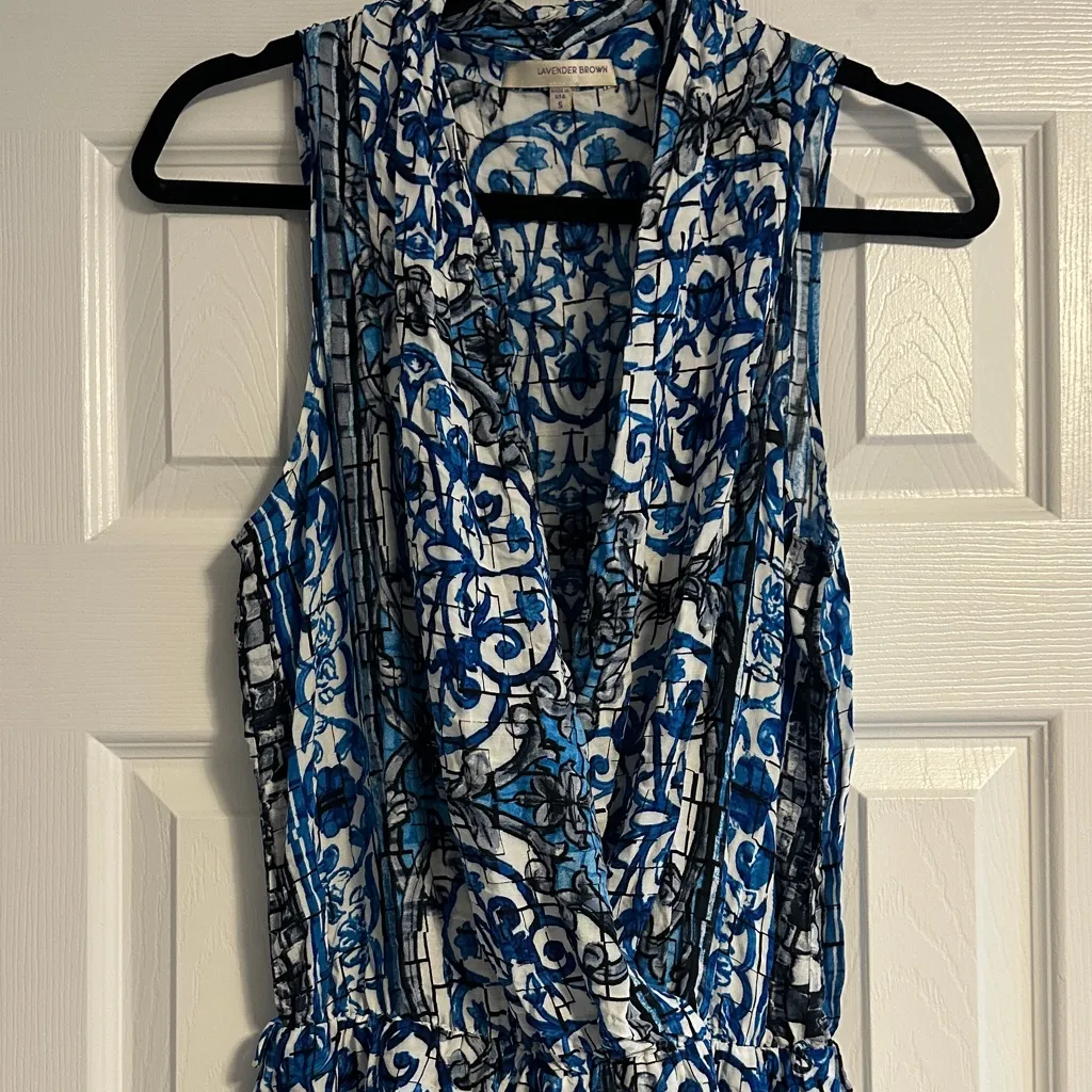 Lavender Brown Blue & White Patterned Sleeveless Shorts Romper Size Small - Image 3