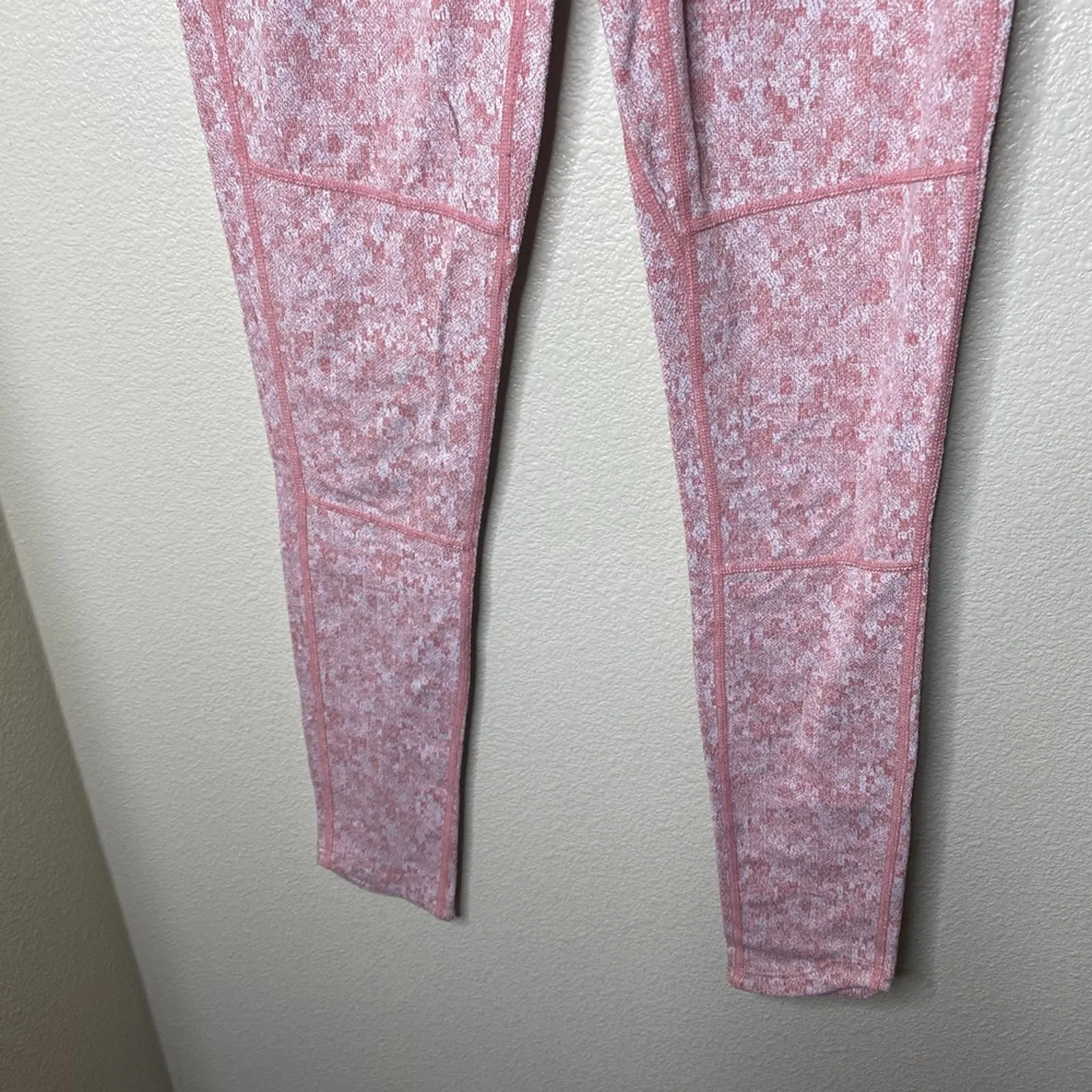 Gymshark Fleur Moroccan Brick Marl Texture Leggings With Side Pocket Sz M - Image 5