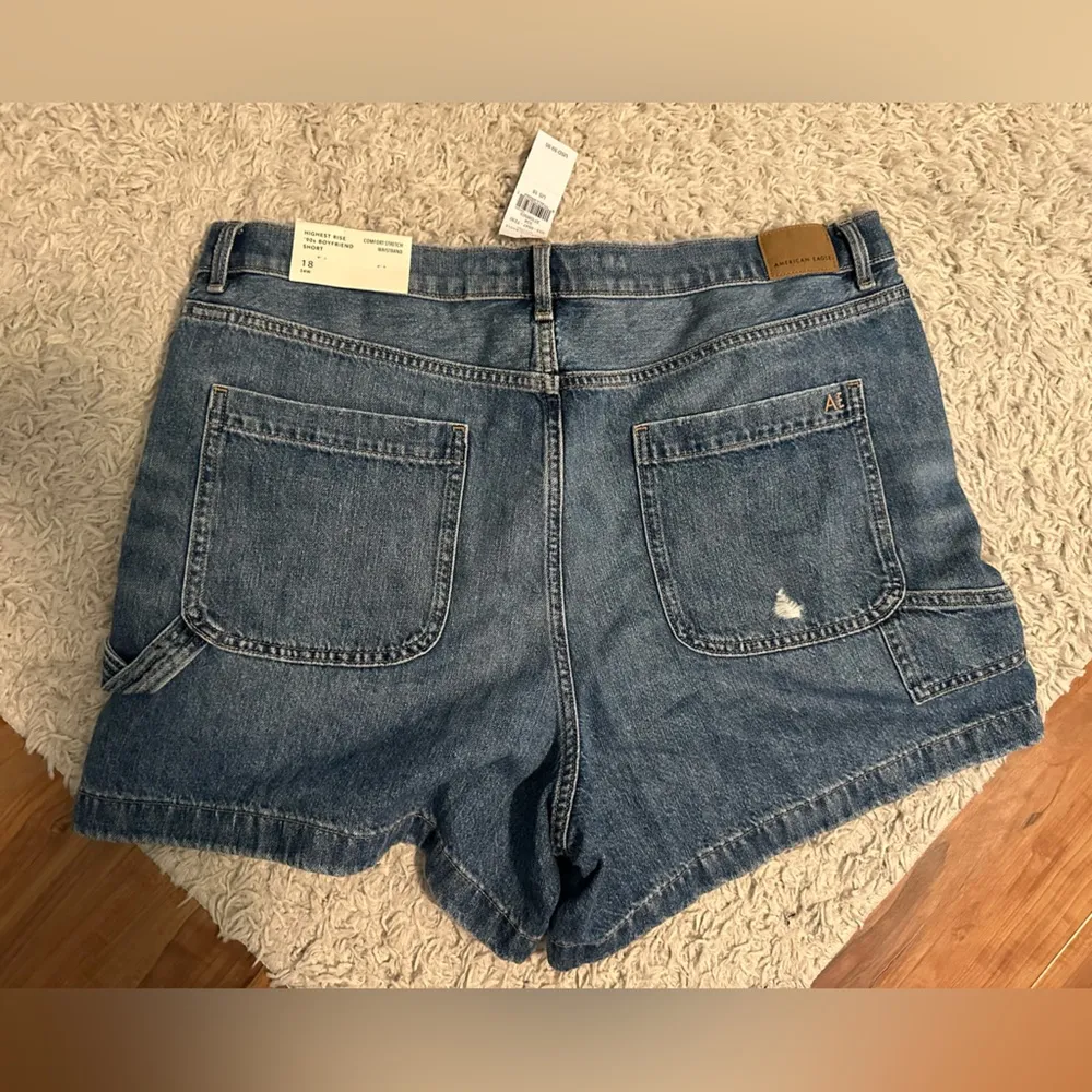 American Eagle Womens Highest Rise '90s Boyfriend Denim Short, size 18/34 - Image 4