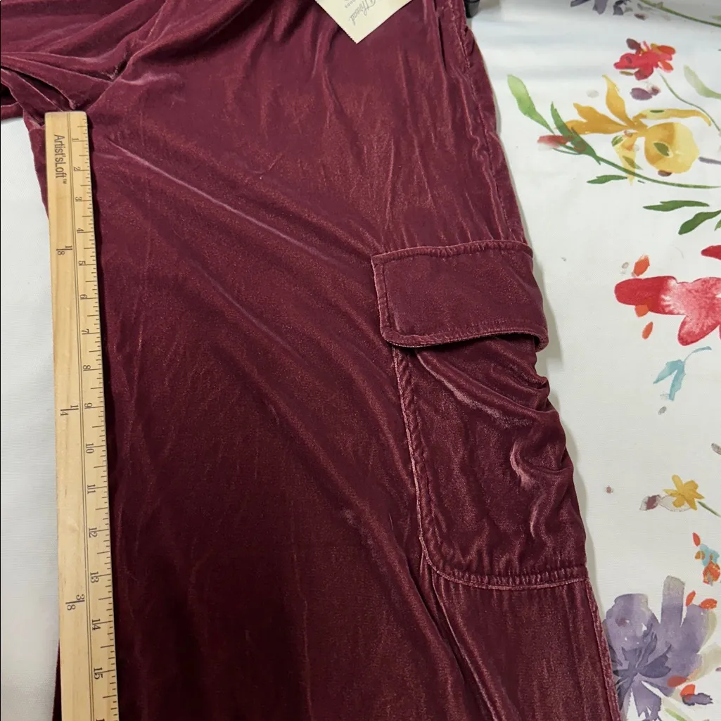 Universal Thread Maroon Velour Top  and Wide leg pants set - Image 12