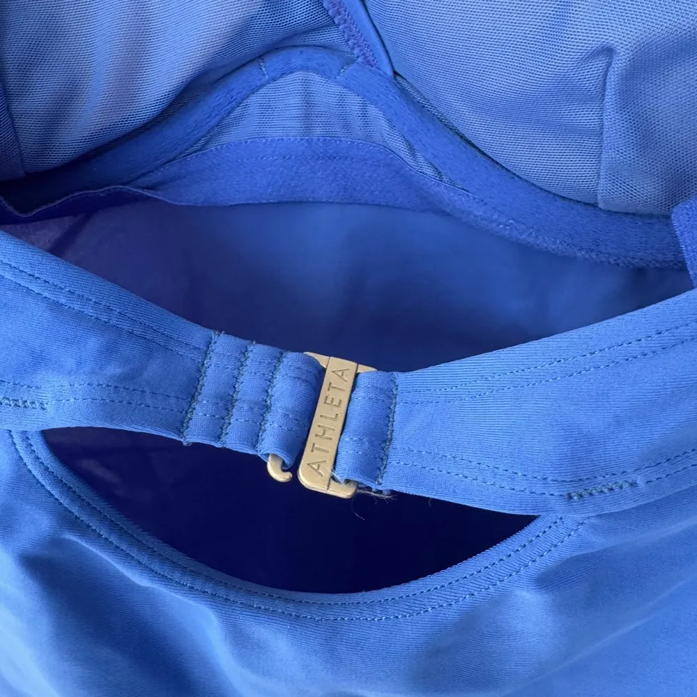 Athleta Blue Halter Top 34 B/C Ruched Sides - Image 4