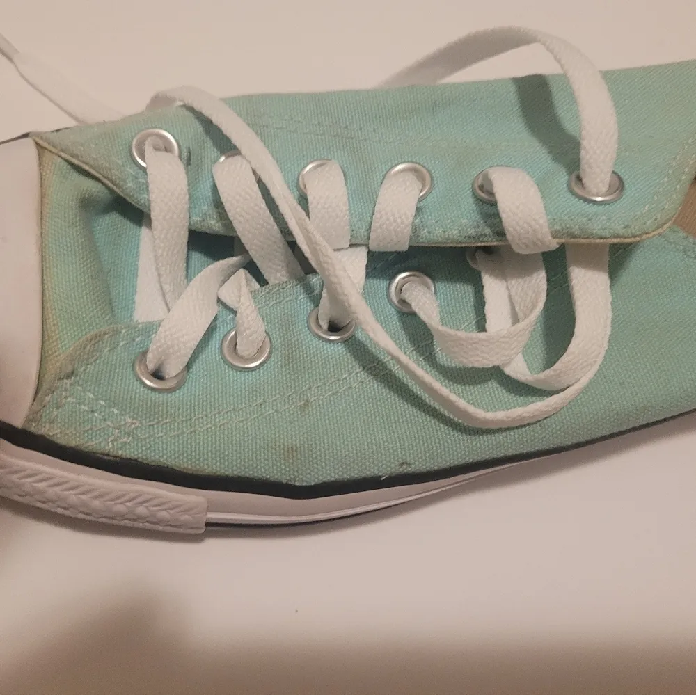 Chuck Taylors Converse All Stars Light Blue Low Tops Women’s Size 9 - Image 2