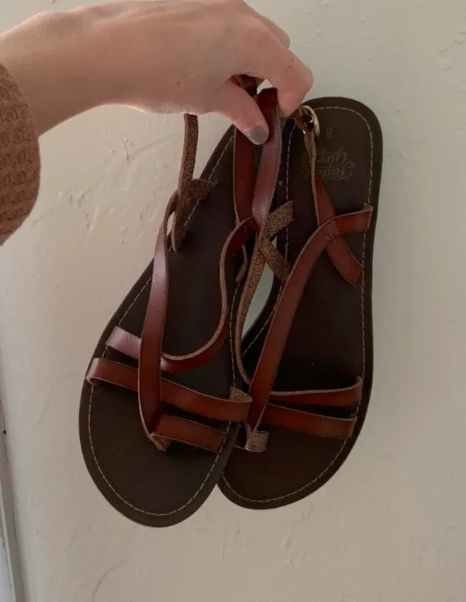 NWOT Brown Strappy Sandals - Image 3