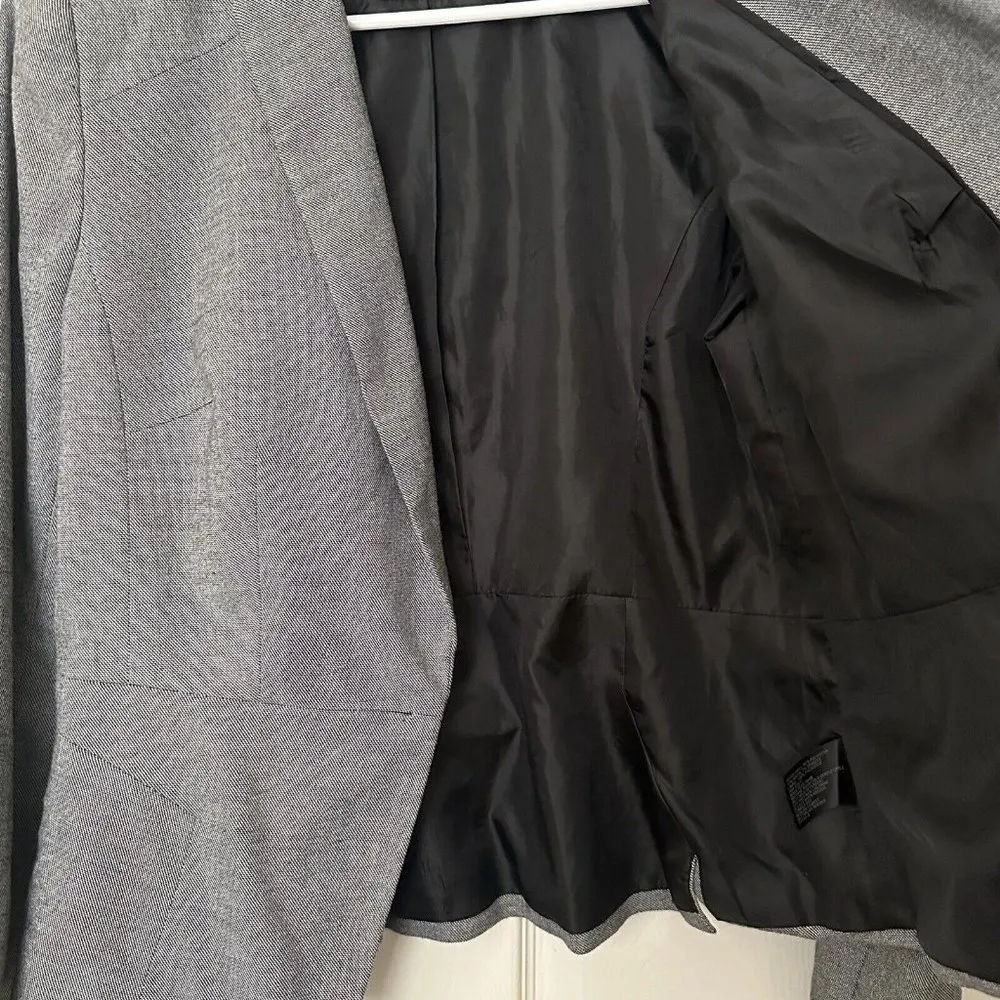 Women’s Worthington Grey Blazer Jacket Size 10 - Image 4