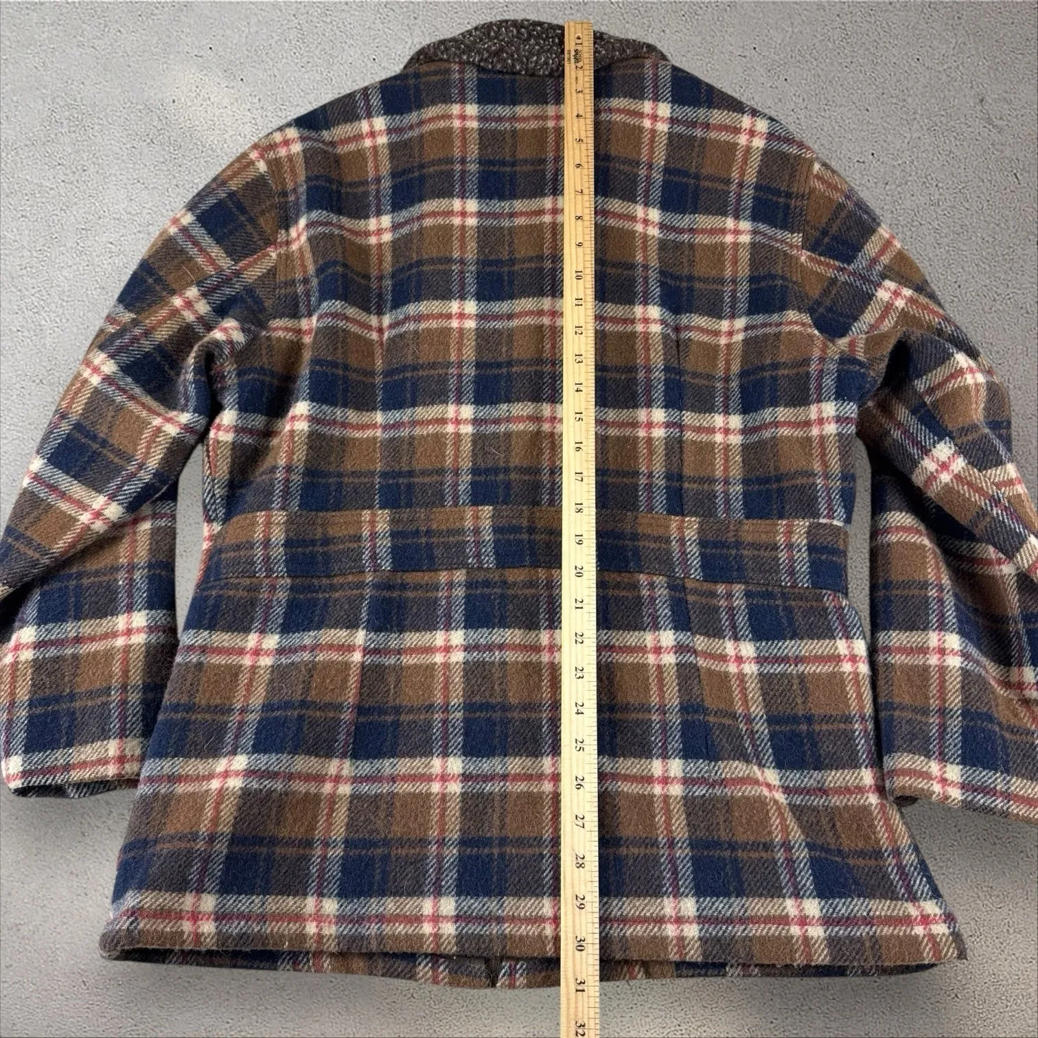 Vintage Woolrich Women's Wool Chore Coat Jacket Medium Plaid Sherpa Collar - Image 6