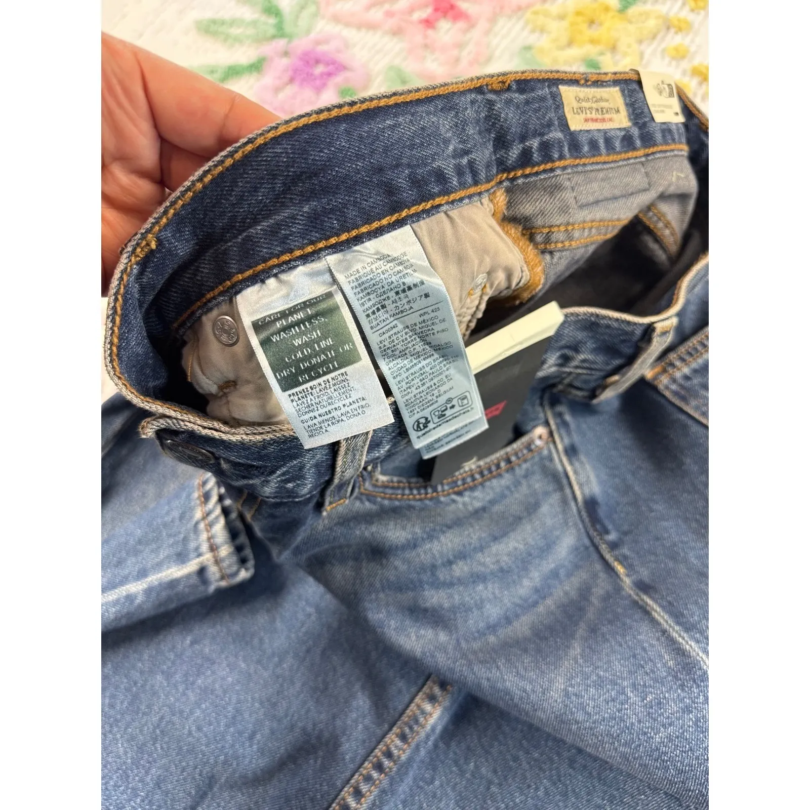 Levi's Premium Women's Long Denim Maxi Skirt Front Slit Blue Wash Size 29 NWT - Image 11