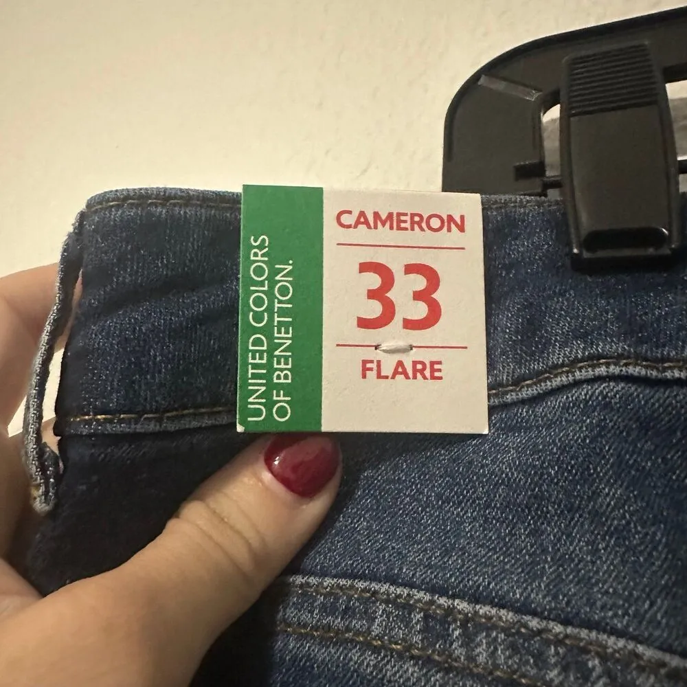 UNITED COLORS OF BENETTON Cameron STRETCH FLARED JEANS Size 33 BNWT - Image 4
