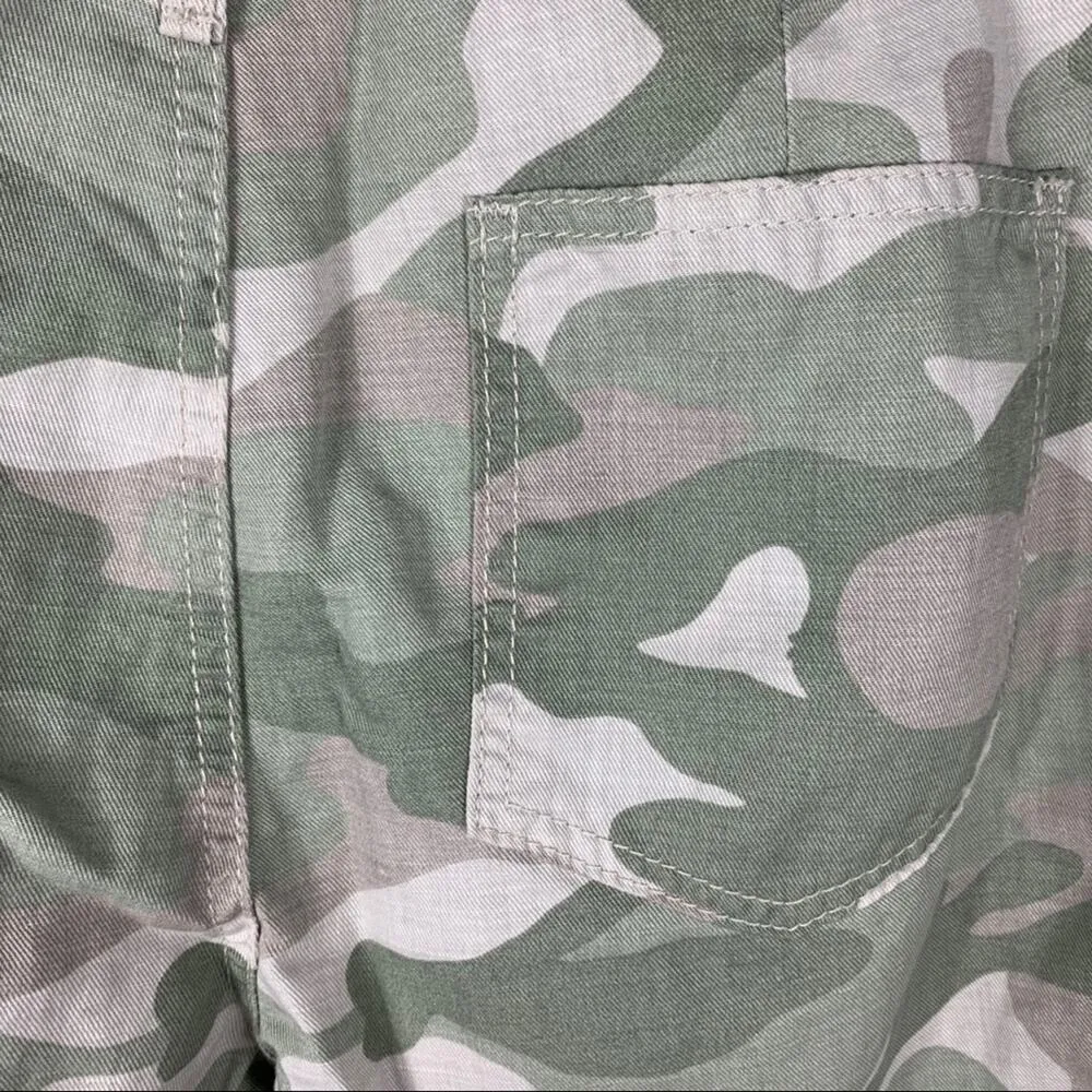 MOTHER The Shaker Chop Crop Fray Desert Camo Pants Size 23 Ankle Straight - Image 6