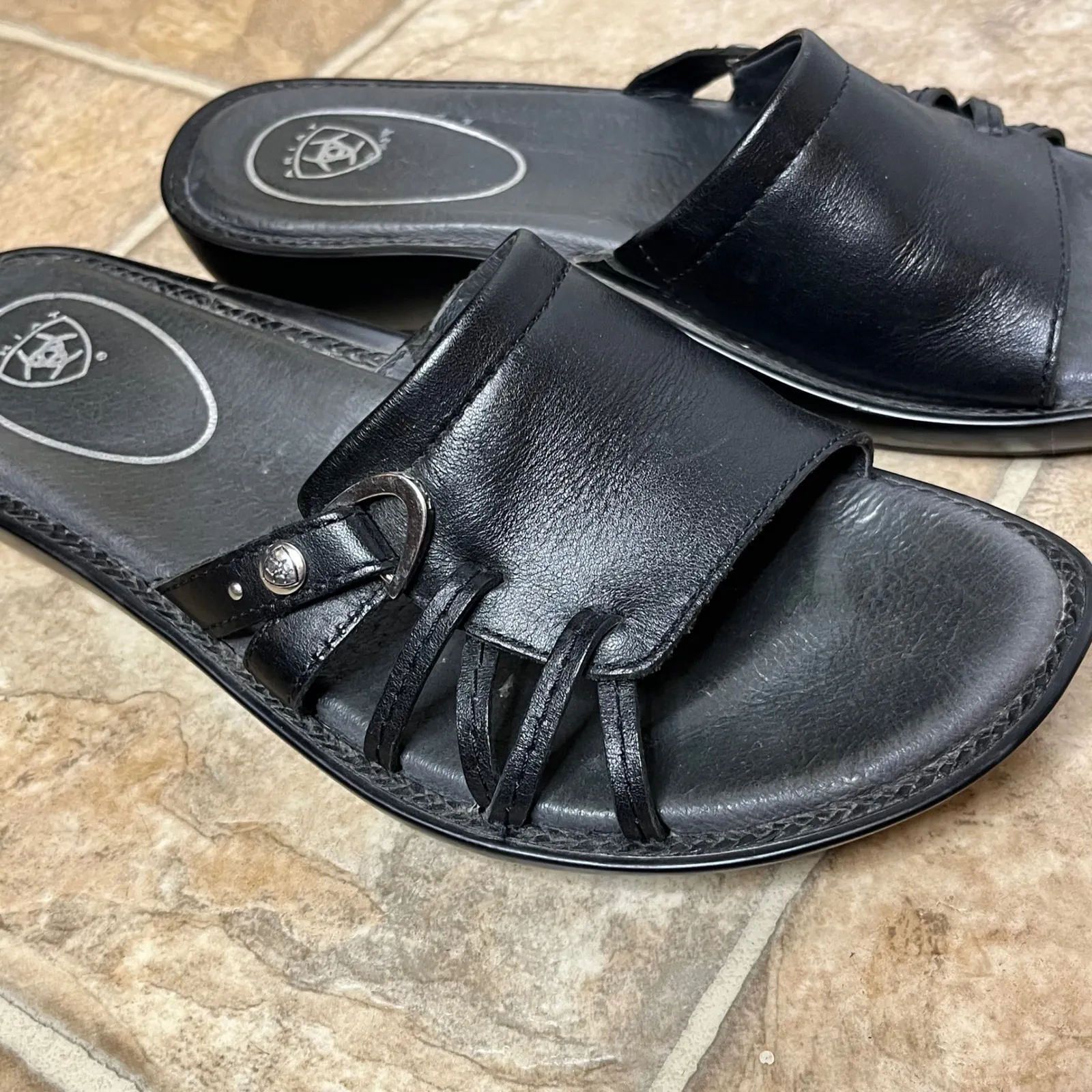 Ariat SIze 6.5 B Womens Black Leather Slide Sandals Comfort Wedge Style 1291 - Image 2