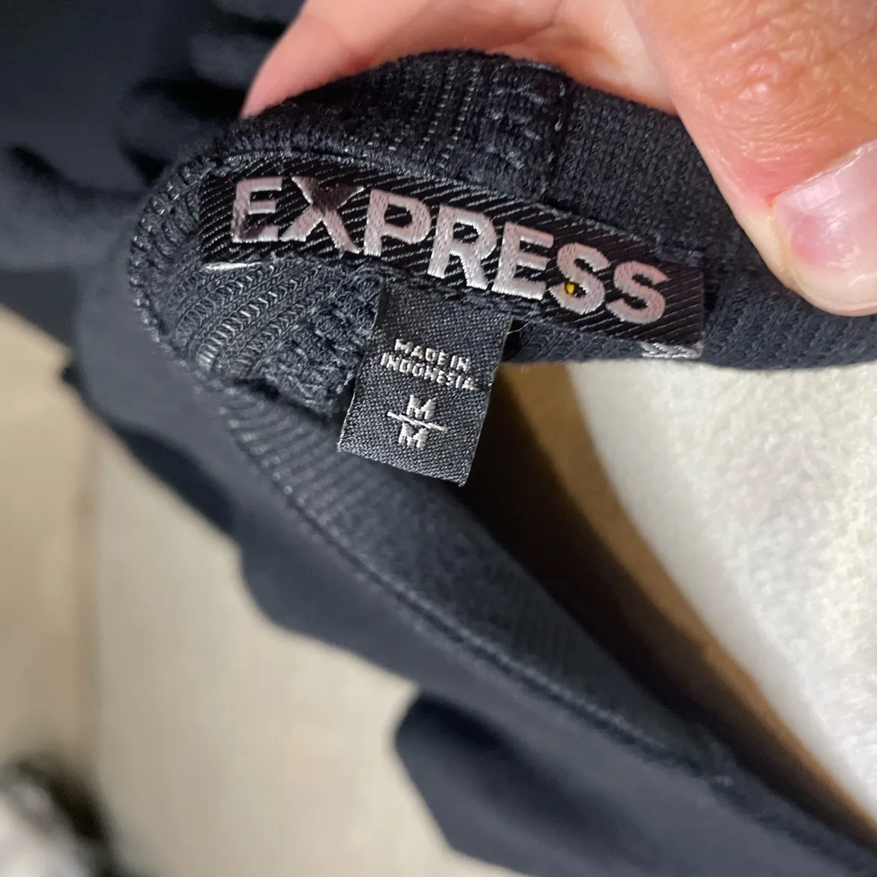 Express Women Black Ribbed Off Shoulder Ruffle Midi Dress‎ Size Medium - Image 4