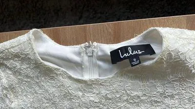 white lace dress - Image 4