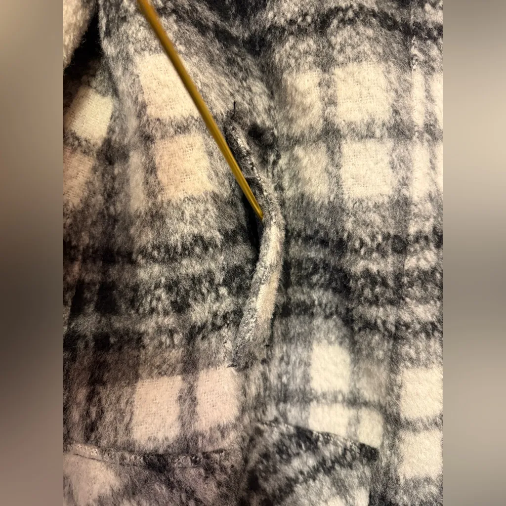 Guess Los Angeles 1981 B &W Plaid Wool Moto 3/4 Sleeve Y2K Asymmetrical Jacket - Image 4