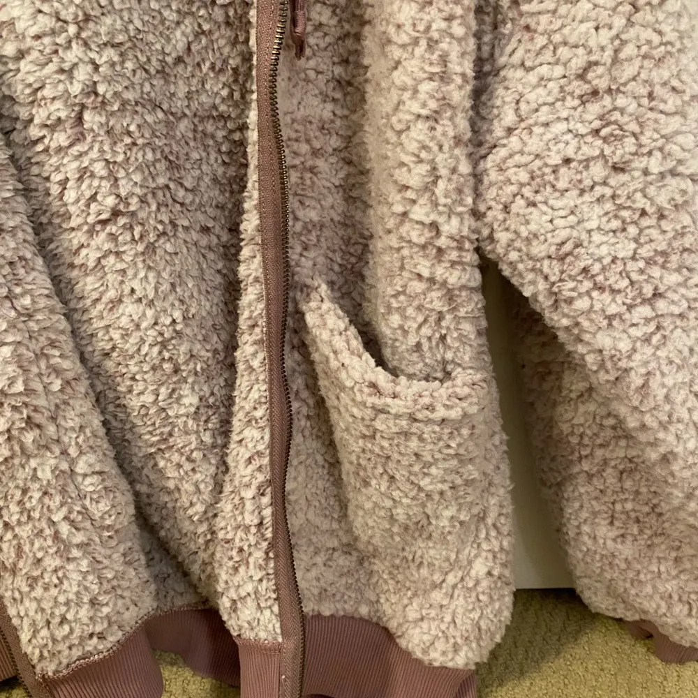 Women’s Sherpa Zip Up Jacket - Image 3