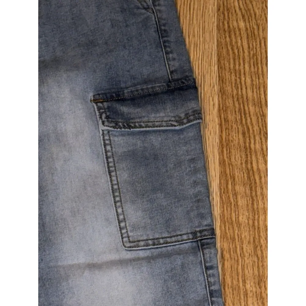 S.O.N.G Blue Wash Denim Cargo Pocket Jean Joggers Women’s Size 5/27 Bleach - Image 5