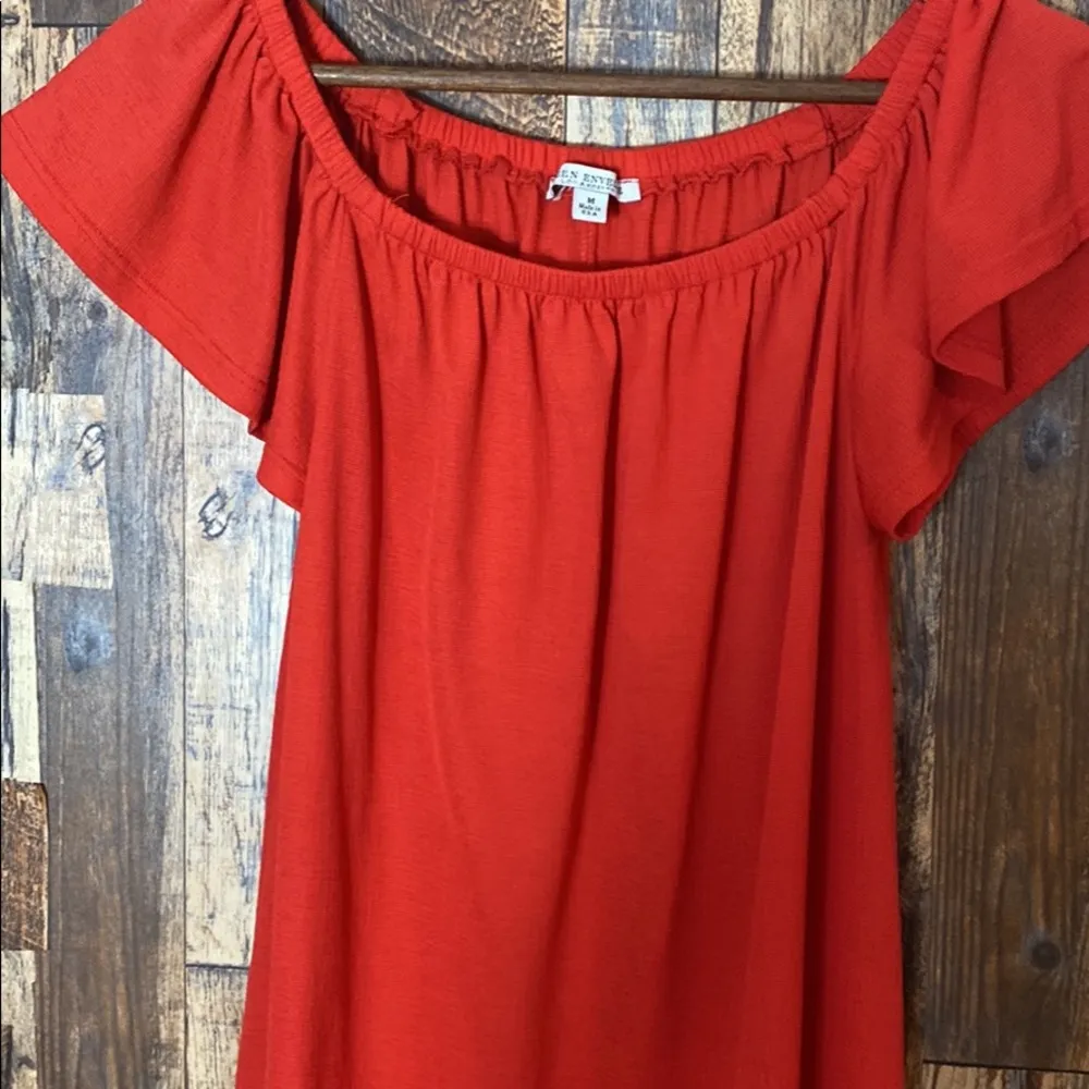 Green Envelope Bright Red Ruffle Sleeve Sheath Dress 32 in length Size M - Image 3