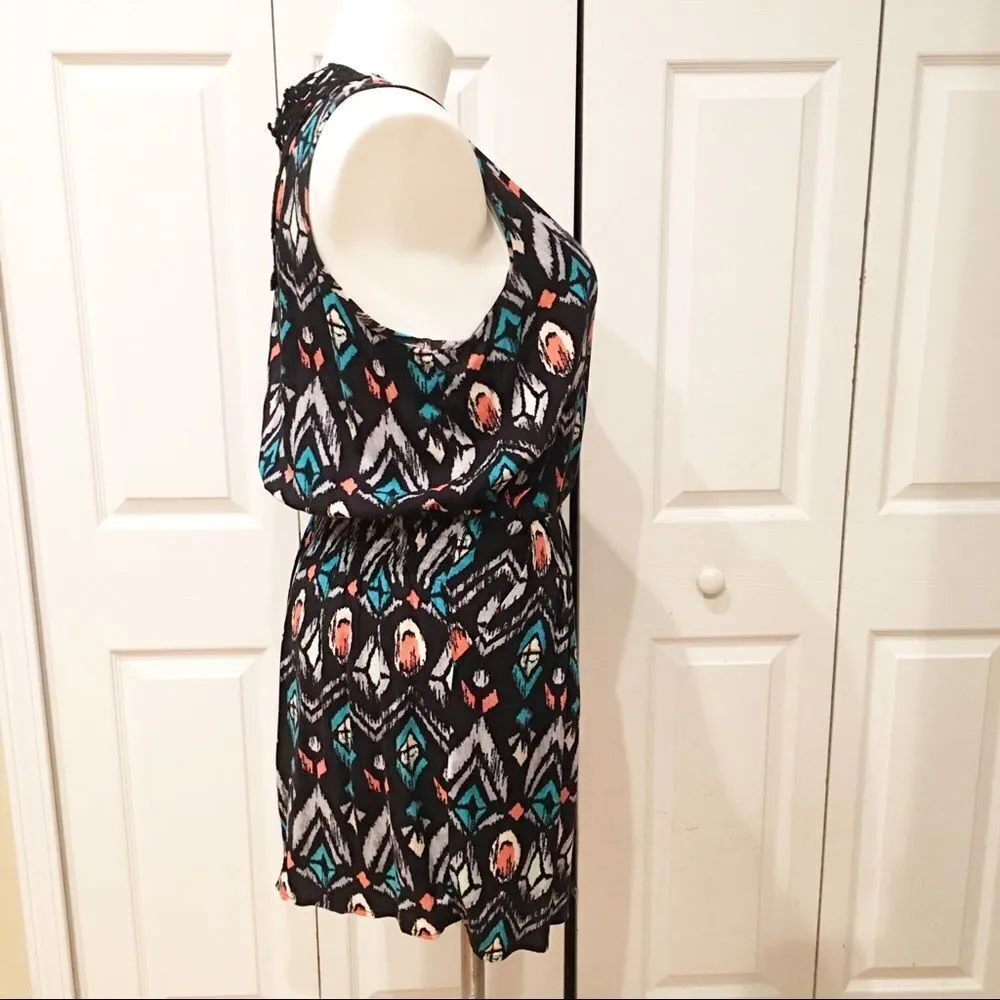 Massini Deep V Lace Back Romper - Image 2