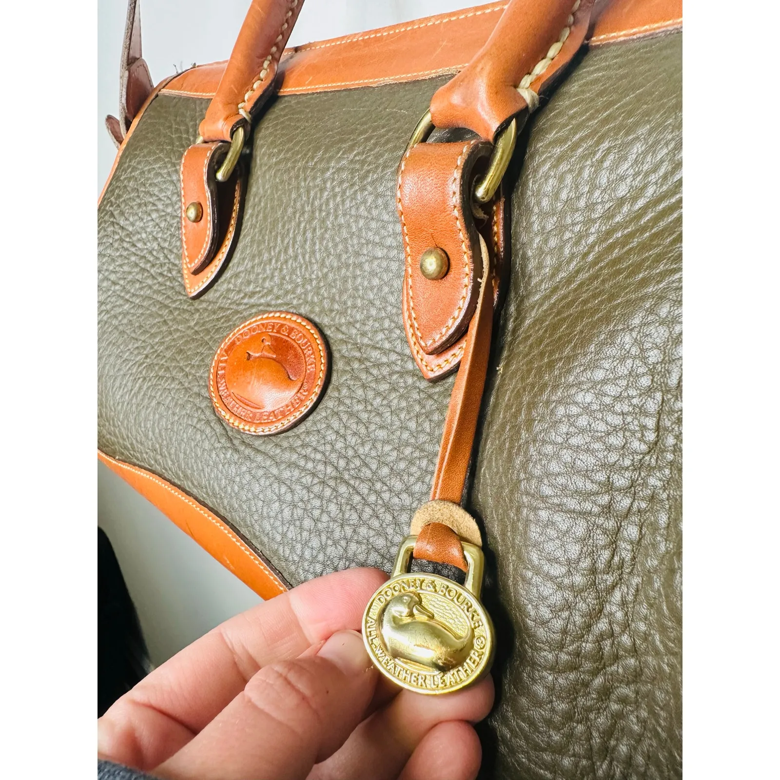 DOONEY & BOURKE Vintage 90s Olive Green Leather Top Handles Crossbody Handbag - Image 8