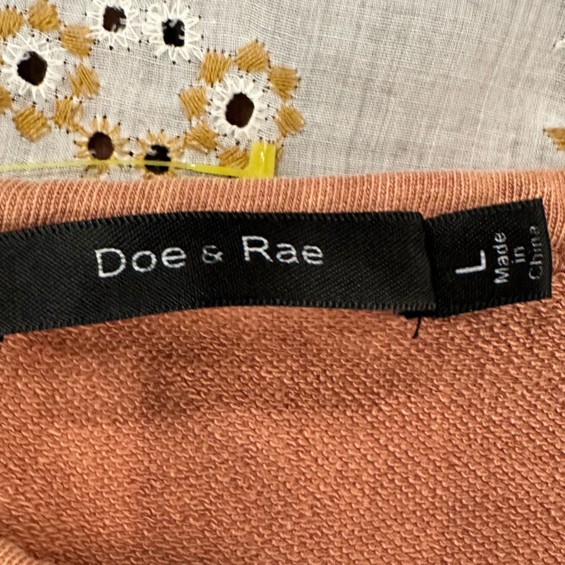 Doe & Rae Rust Lightweight Sweater Blouse - Image 4