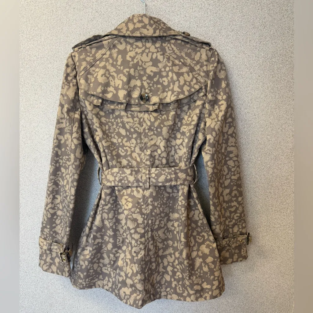 Anthropologie Daughters of the Liberation Womens 10 Taupe Print Belted‎ Jacket - Image 4