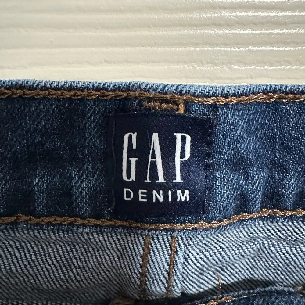 Gap  Blue Jean Shorts with Distressed Hem - Image 3