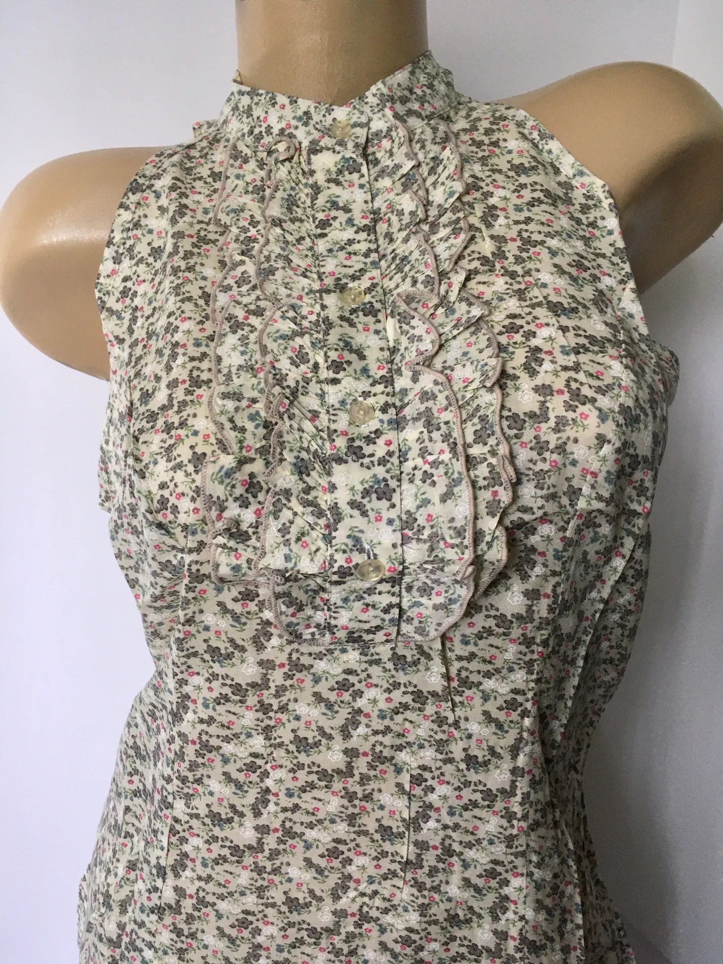 Floral Sleeveless Blouse, Large Green - Image 5