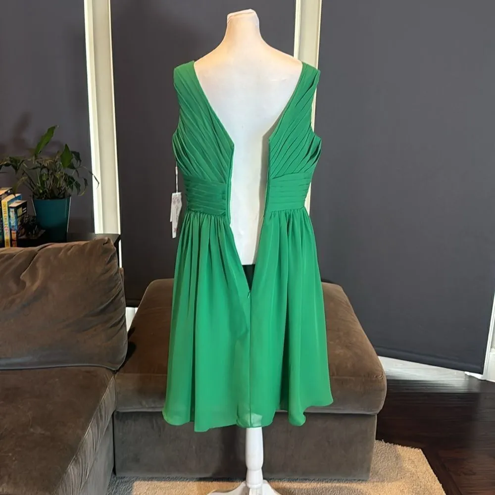 Women’s Green Chiffon V - Image 7