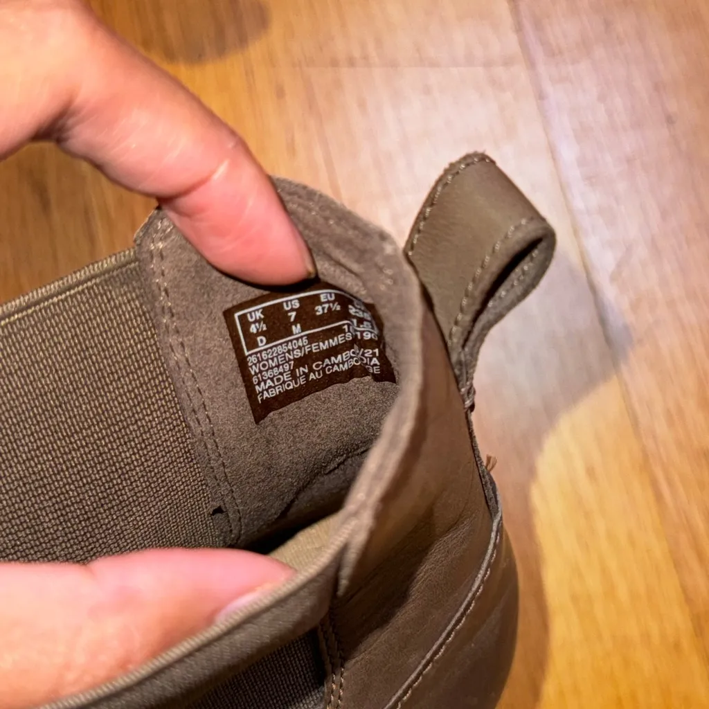 Clarks Collection Women's Verona Ease Fashion Ankle Brown Leather Boots Sz US 7 - Image 4