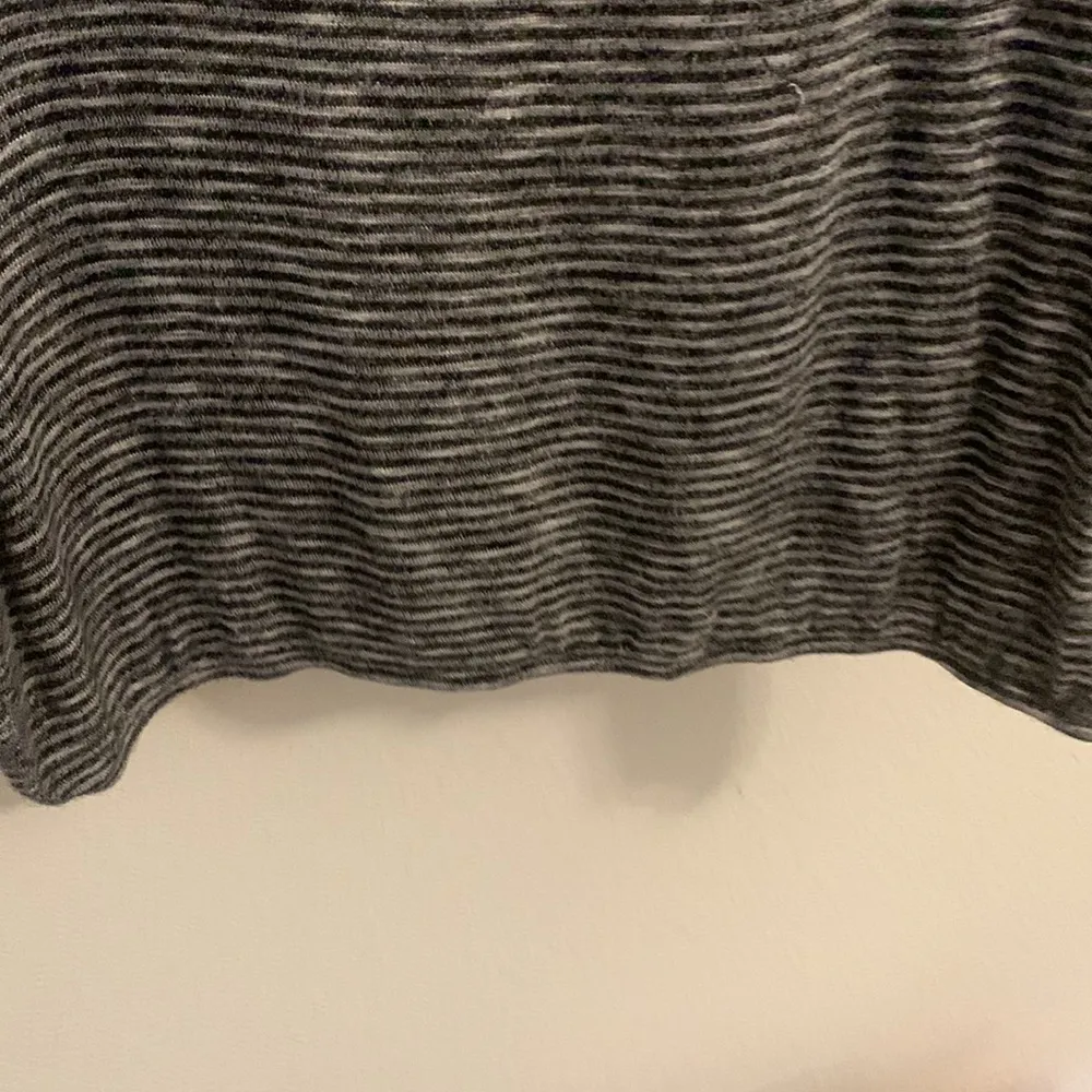 AB Studio 👻👻👻3 for 12👻👻👻 Loose Fitting Top - Image 6