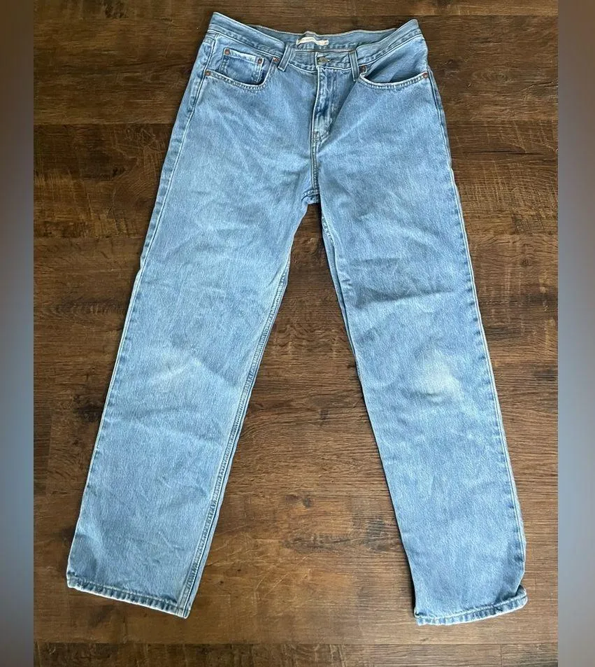 Levi’s Premium Jeans Low Pro Straight Size 30 - Image 2