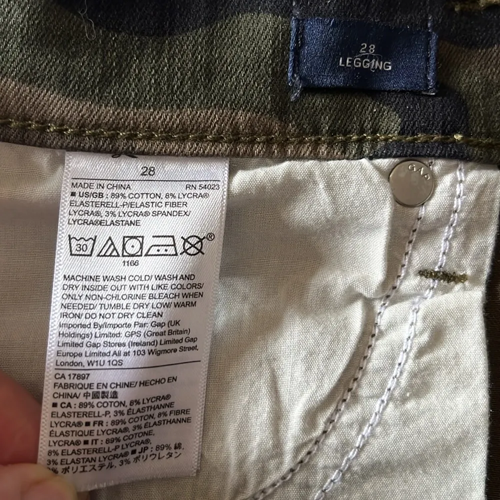 Gap Mid Rise True Skinny Ankle Jeans in Camo - Image 4