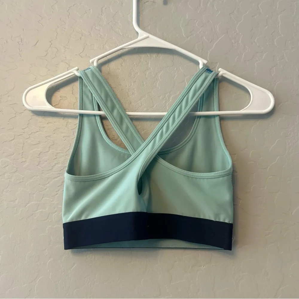 Under Armour blue infinity criss cross back compression sports bra size small - Image 7
