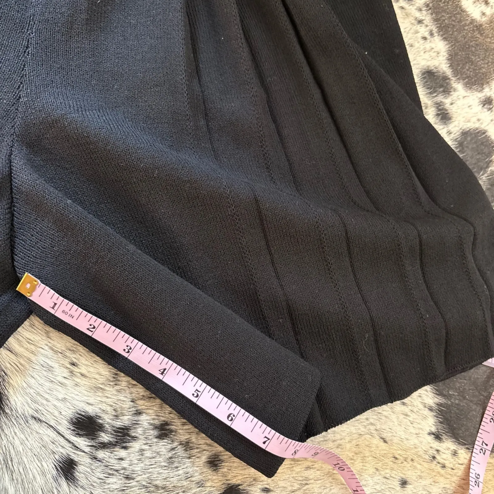 ST.JOHN Black Pleated Knit Shorts Size 10 - Image 6