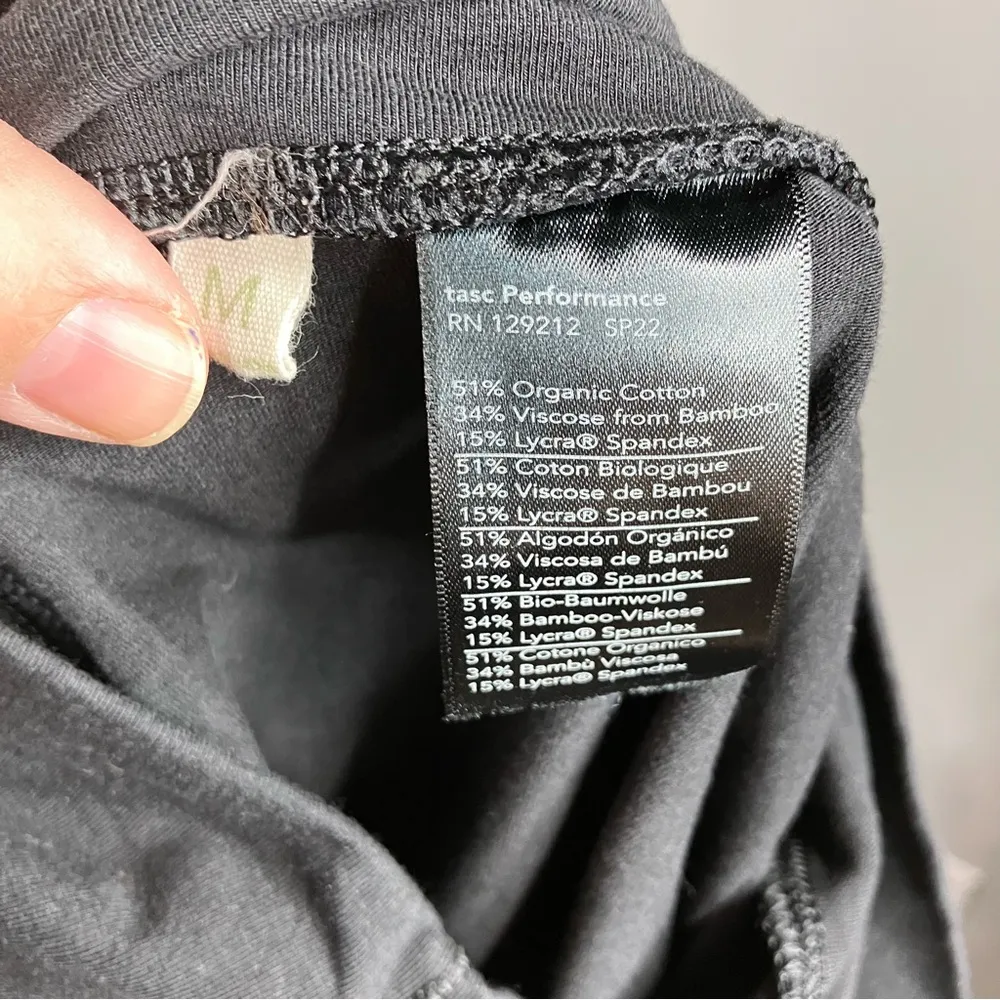 Tasc performance cropped leggings black size medium - Image 6