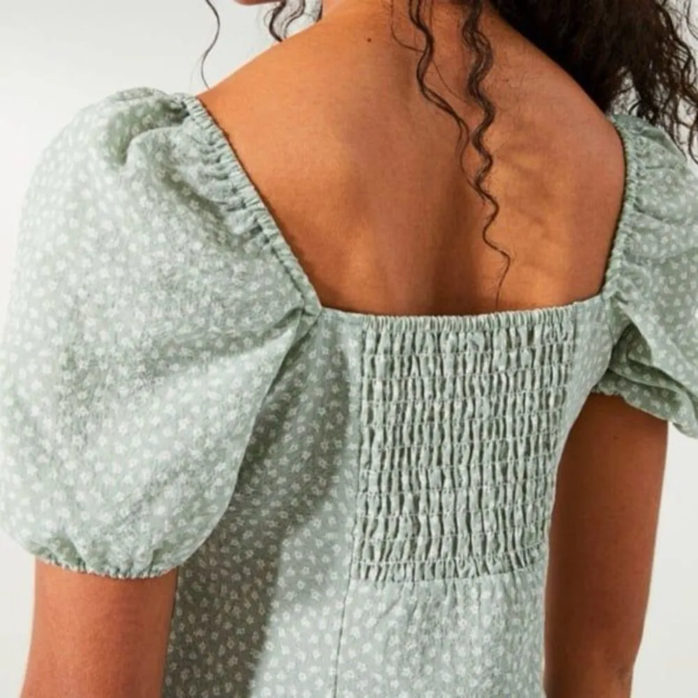 NWT Ditsy floral cottagecore coquette puff sleeve mini dress - Image 3