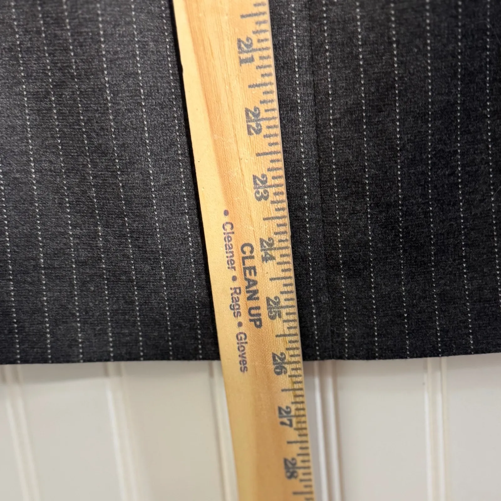 Tommy Hilfiger Gray Pinstripe Pencil Skirt Sz 8 Button Detail Professional Midi - Image 4