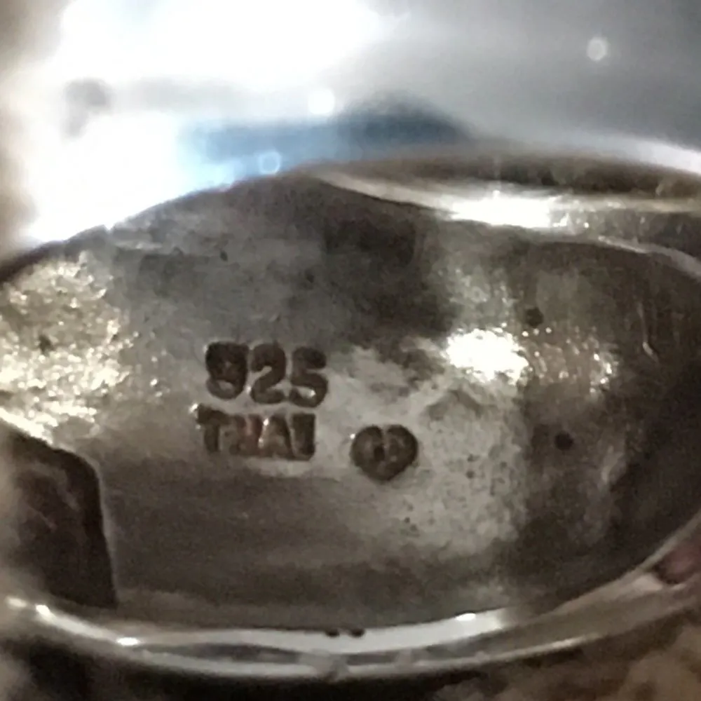 VTG Mother of Pearl Onyx Inlay Marcasite Sterling Silver 925 Mosaic Ring Sz 8 - Image 3